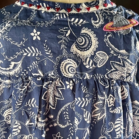 Johnny Was Effortless Puffed Sleeve Blue Embroidered Blouse NWT New M - Picture 13 of 15